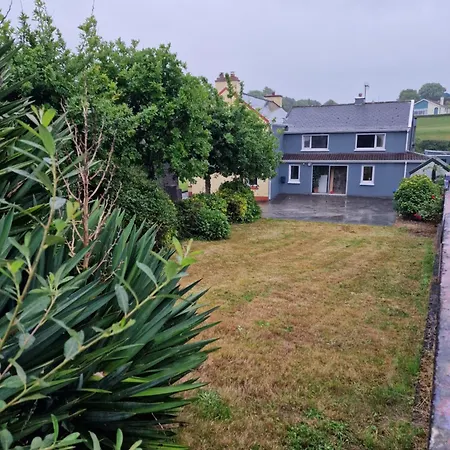 West End Waterfront بيت للعطل *